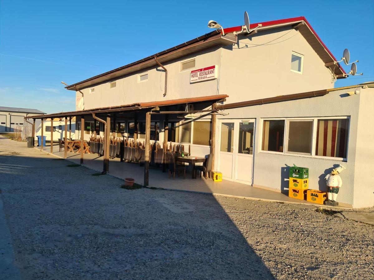 Hotel Safta Hotels Pielestii 외부 사진